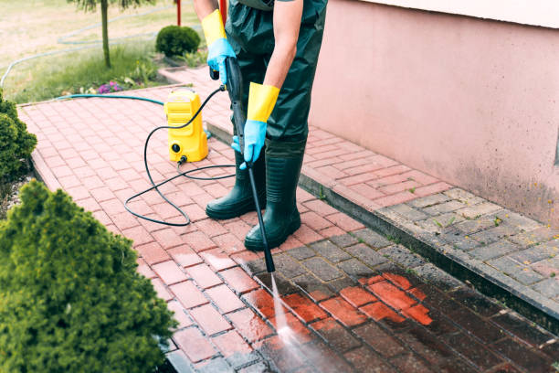 Professional  Pressure Washing Services in Broadview, IL